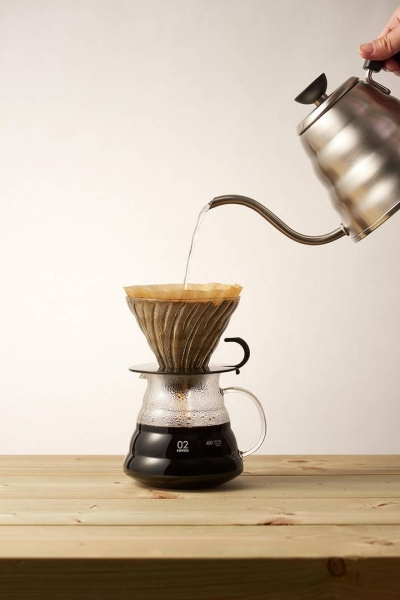 Hario V60 dripper - vetro nero misura 02